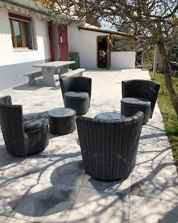 Nid D'abeilles Homestay Tramelan