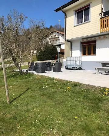 Nid D'abeilles Δωμάτια σε οικογενειακή κατοικία Tramelan