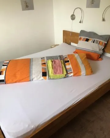 Nid D'abeilles * Tramelan